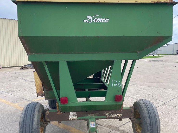 demco-325-image-2