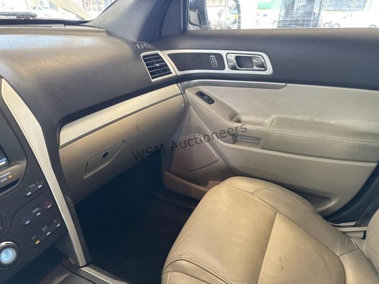 2011-ford-explorer-xlt-image-20