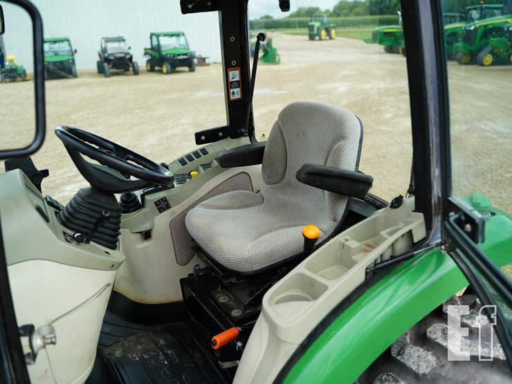 john-deere-4044r-image-30