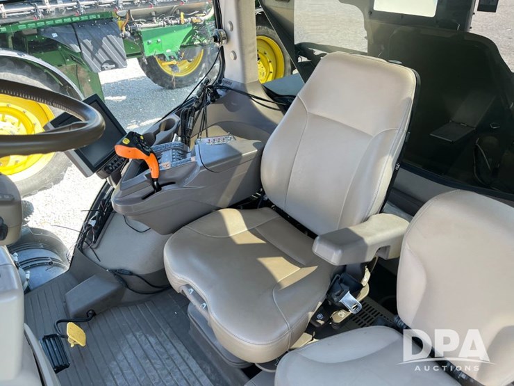 2019-john-deere-f4365-image-75