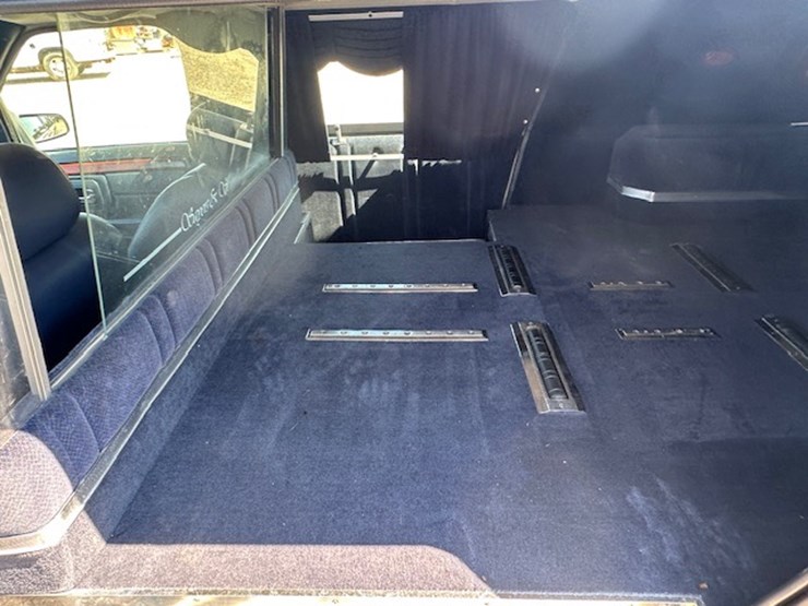 #22948-•-1997-cadillac-victoria-hearse-image-29
