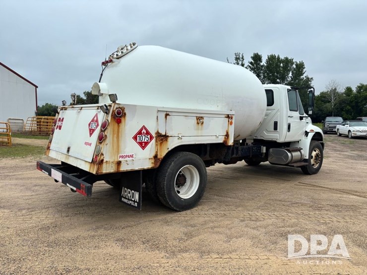 2013-international-durastar-4400-image-6