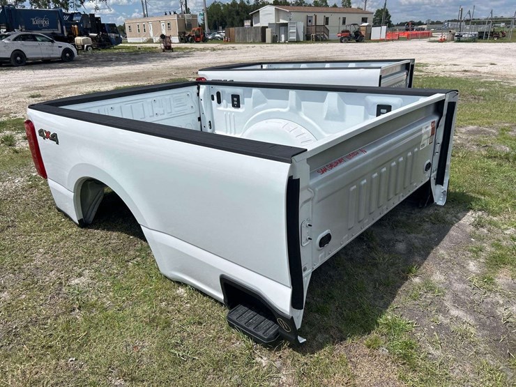 ford-super-duty-pickup-truck-bed-image-2