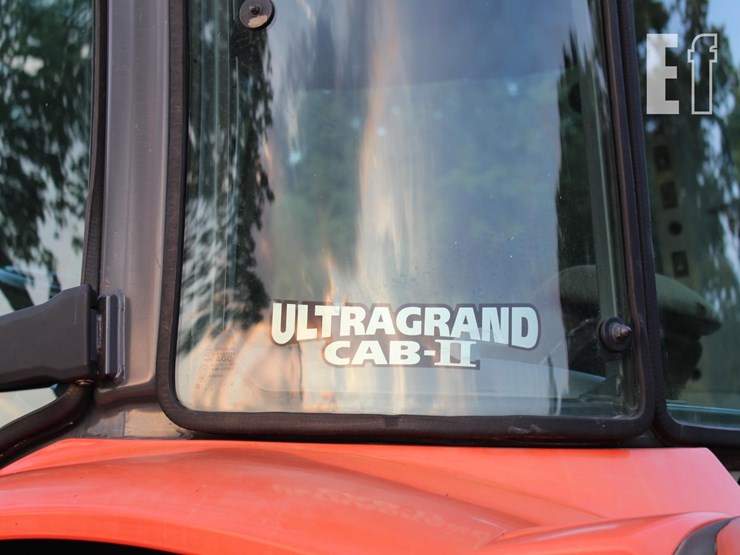 2012-kubota-m5-111-image-6
