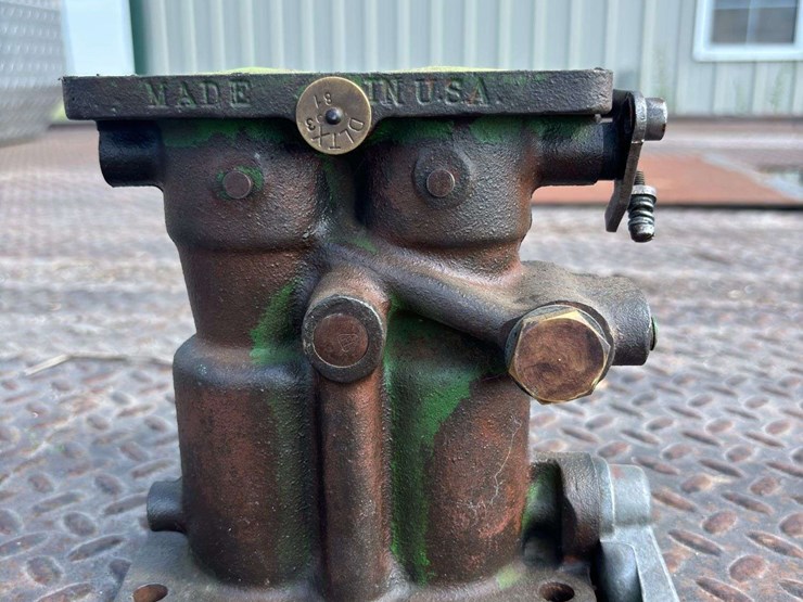 marvel-schebler-81-carburetor-image-3