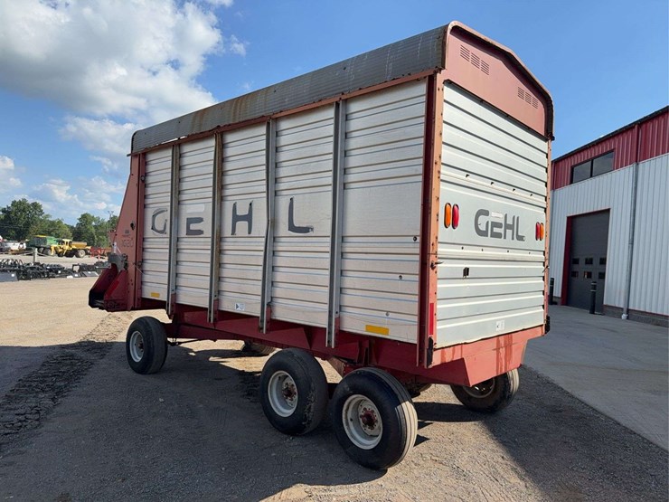 gehl-1620-image-5