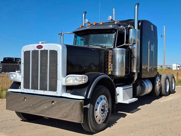 peterbilt-389-image-1