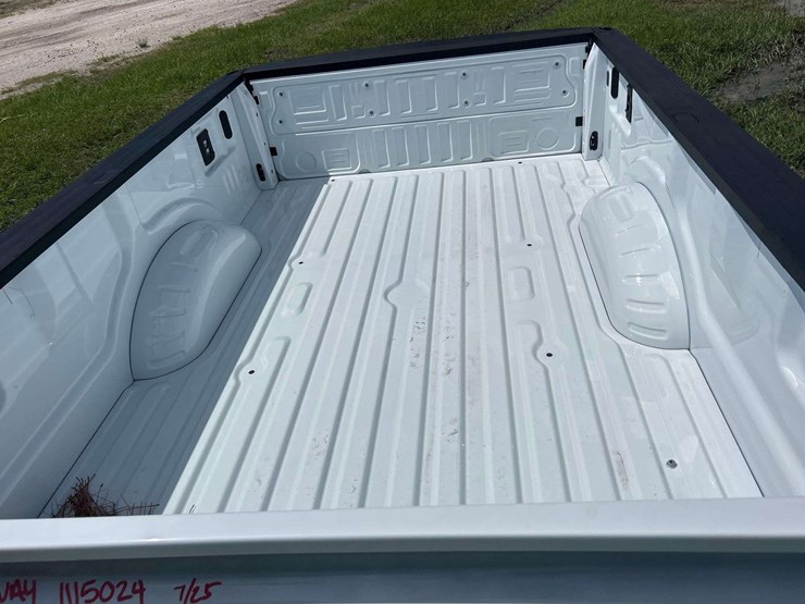 ford-super-duty-pickup-truck-bed-image-5