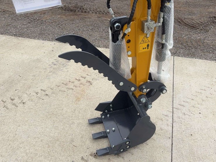 sdlanch-sdle20-mini-excavator-image-10