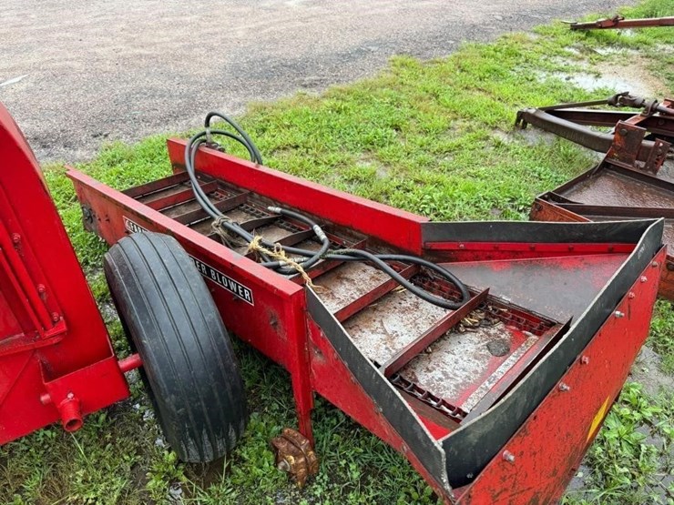 farmhand-grinder-blower-image-7
