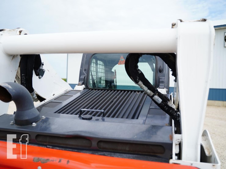 2022-bobcat-t770-image-20