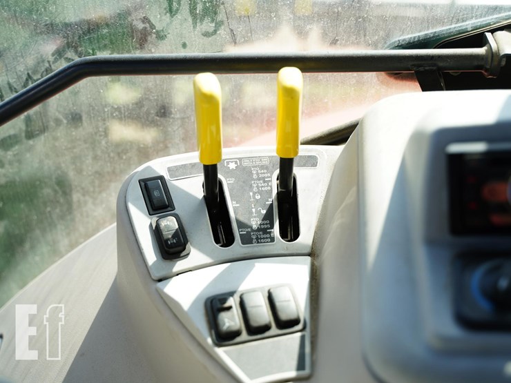 2018-kubota-m7-151-image-35