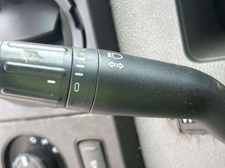 2015-ford-f550-image-16