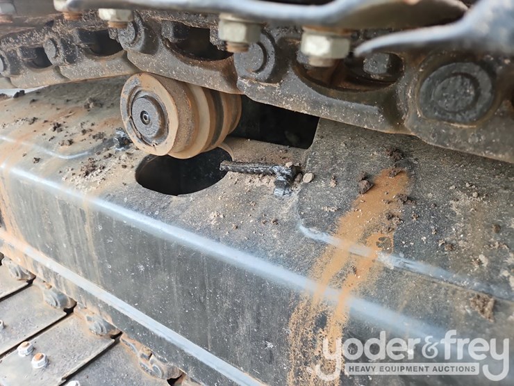 2021-caterpillar-305.5-image-24