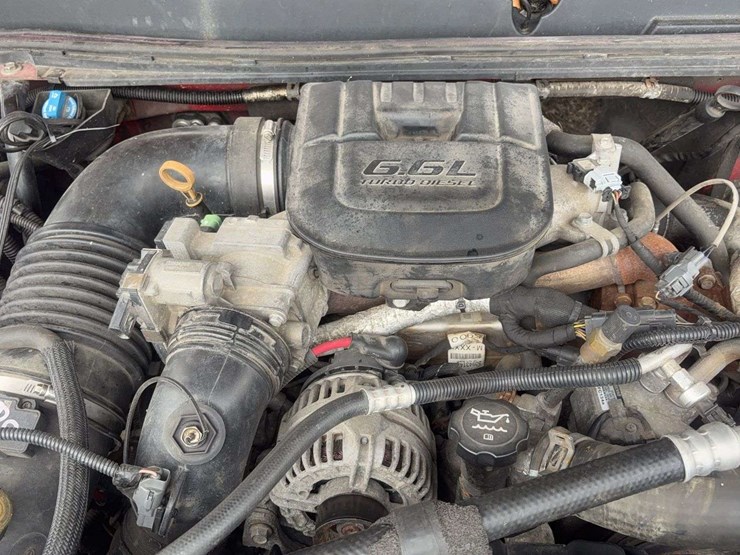 2011-chevrolet-silverado-image-23