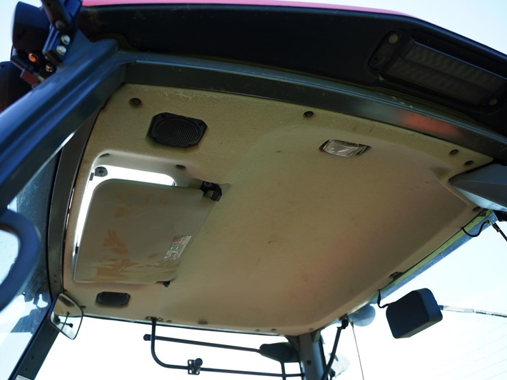 2018-kubota-m7-151-image-31