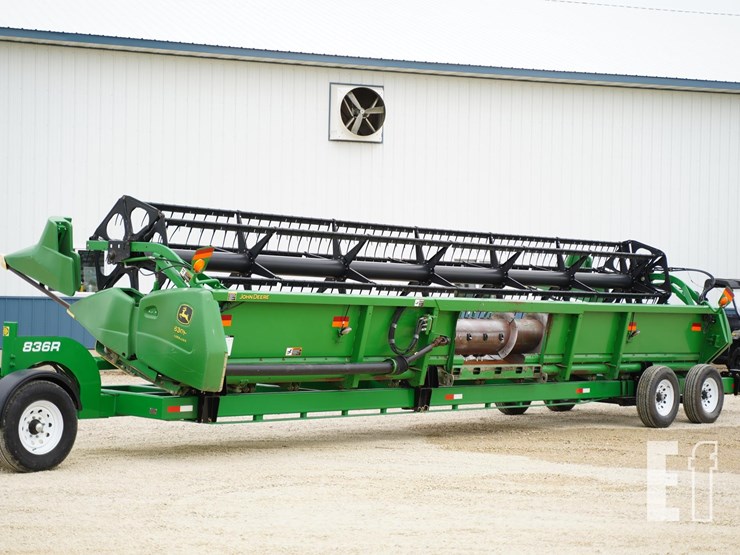 2003-john-deere-630f-image-1