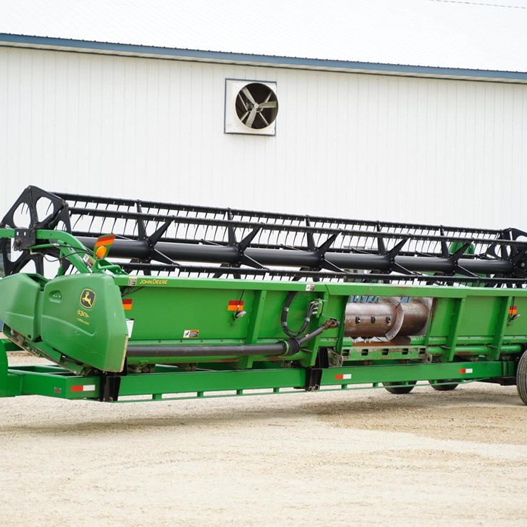 2003 JOHN DEERE 630F