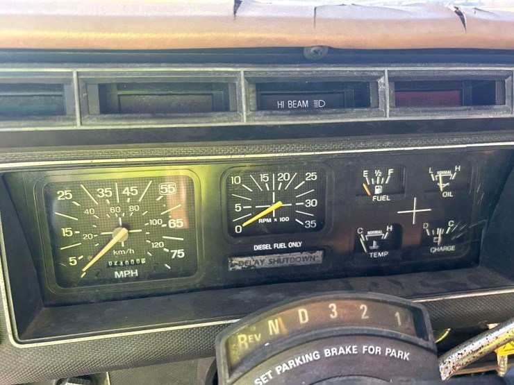 1989-ford-ft900-image-11