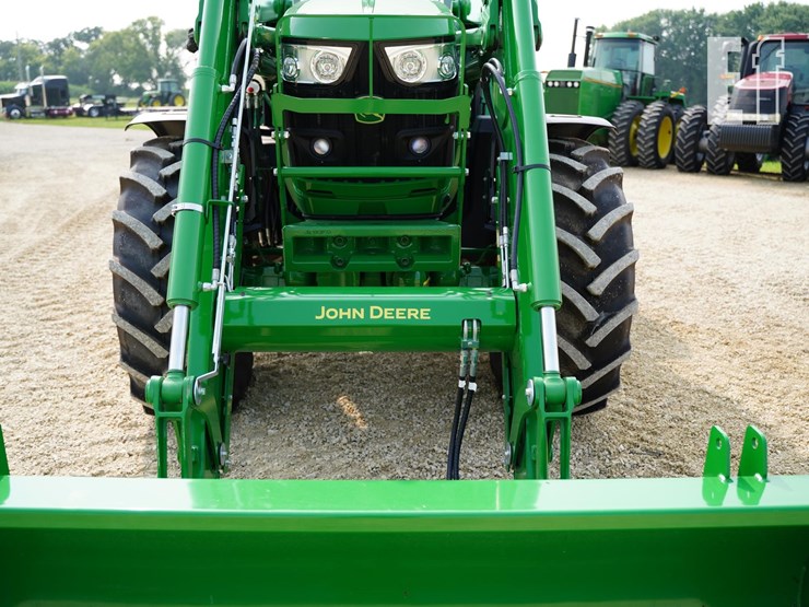 2024-john-deere-6155m-image-17