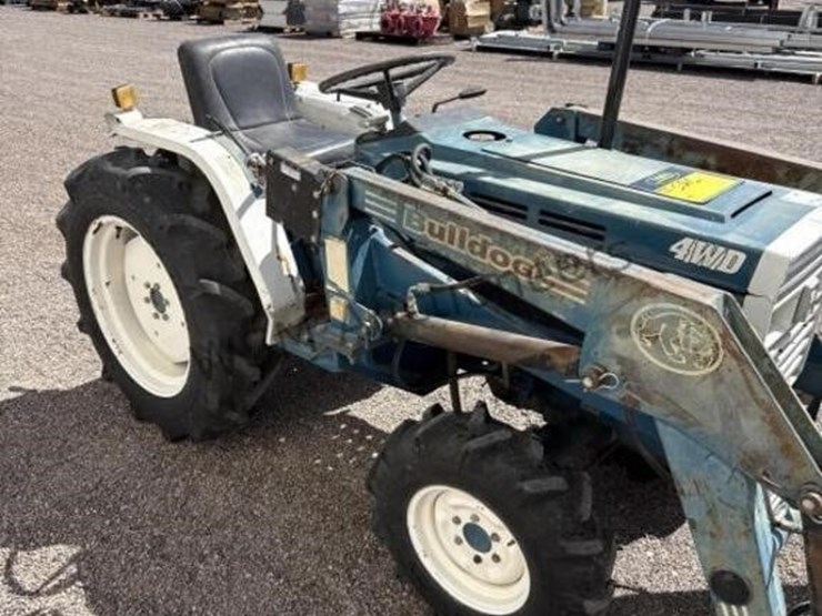shibaua-sp1740-loader-tractor-image-5