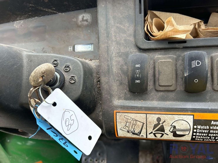 2017-john-deere-gator-image-20