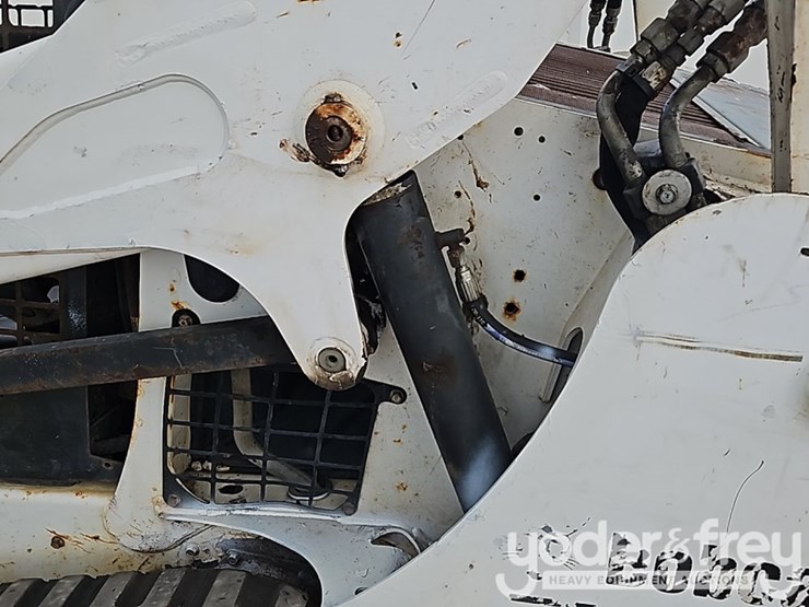 2018-bobcat-t590-image-20