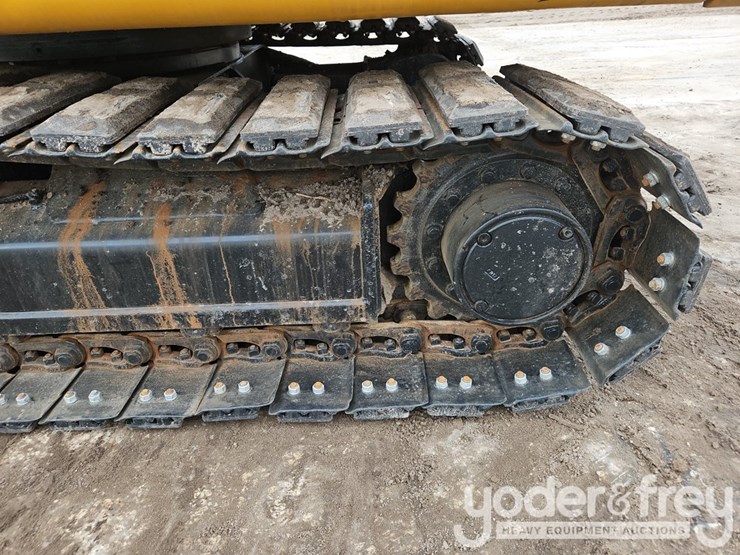 2021-caterpillar-305.5-image-25