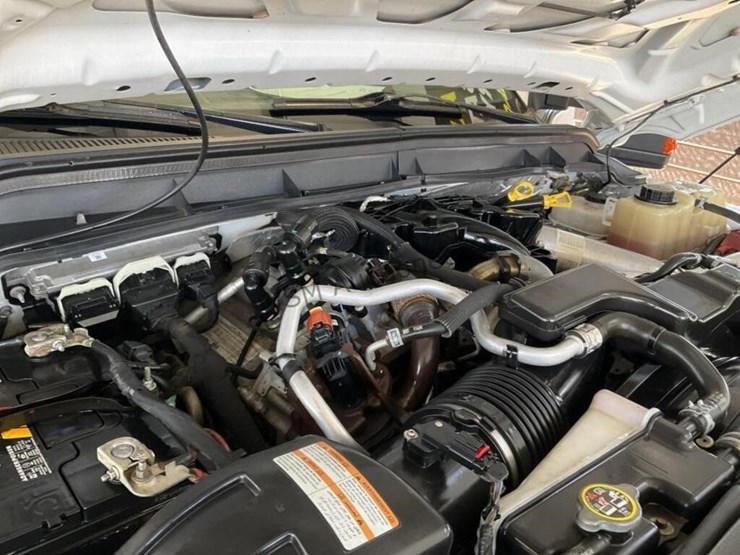 2016-ford-f550-image-16