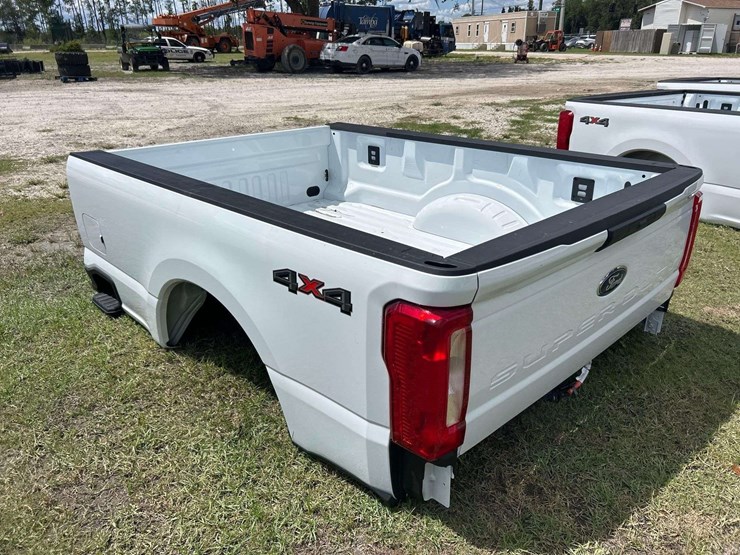 ford-super-duty-pickup-truck-bed-image-4