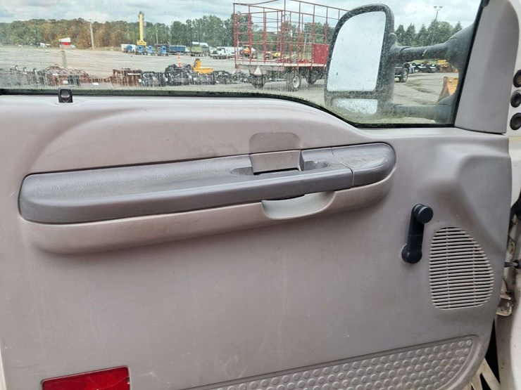1999-ford-f450-image-18