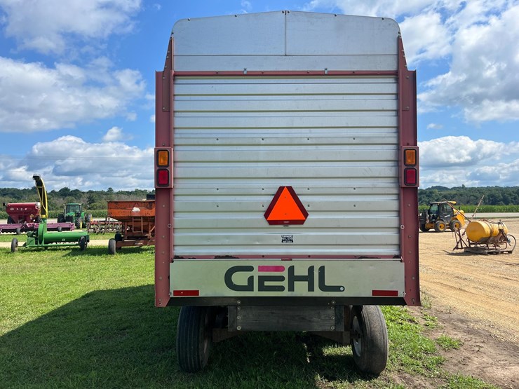 gehl-980-image-4