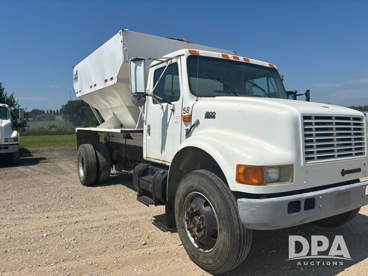 2000-ihc-4900-dry-tender-truck-(dr12098,-unit-25102)-image-21