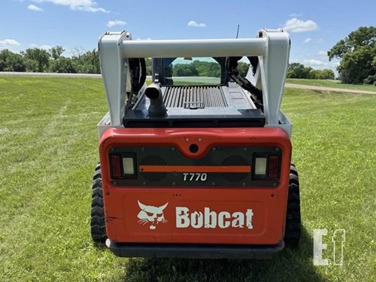 2019-bobcat-t770-image-6