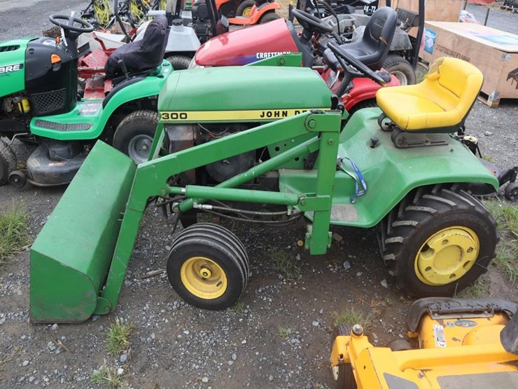 john-deere-300-image-5