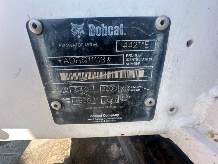 2009-bobcat-442e-image-15