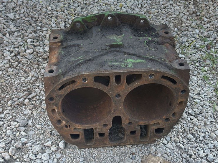 john-deere-model-g-block-image-1