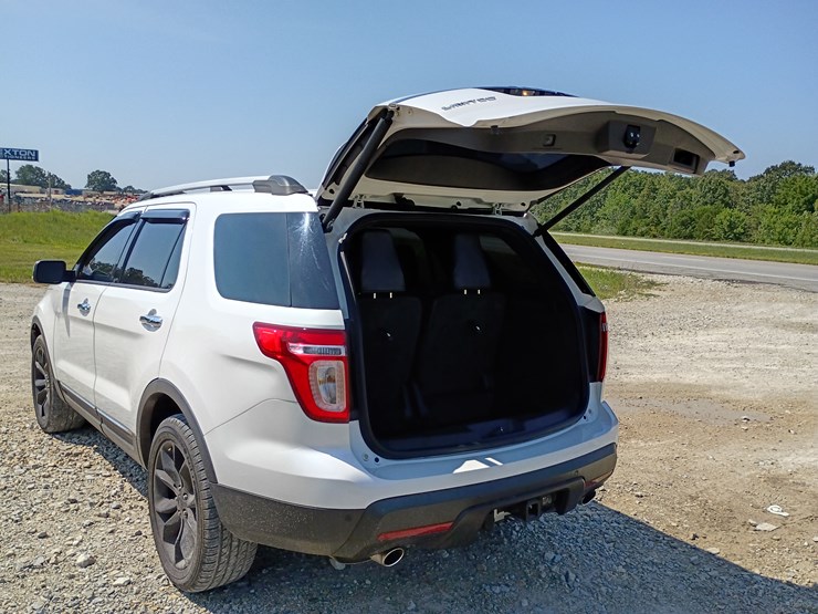 2013-ford-explorer-image-19