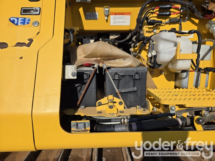 2023-komatsu-d61pxi-24-image-46