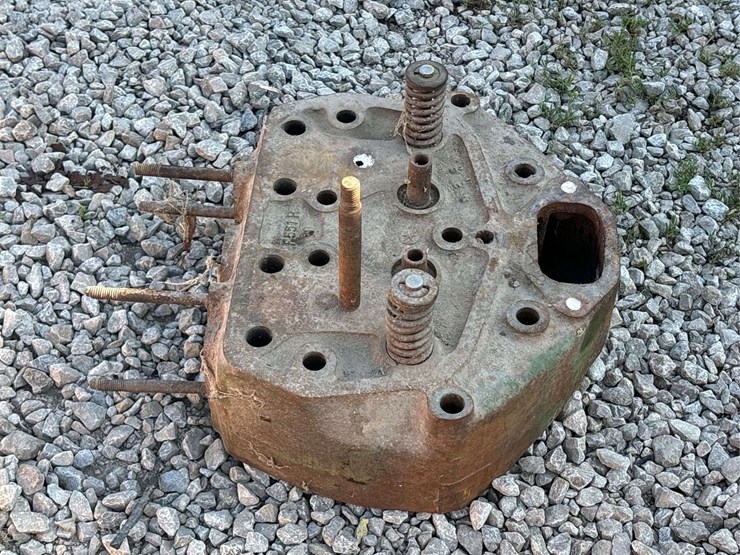john-deere-model-g-head-image-10