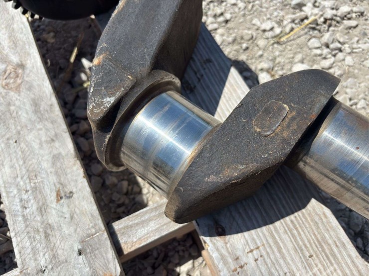 john-deere-model-g-crankshaft-image-4