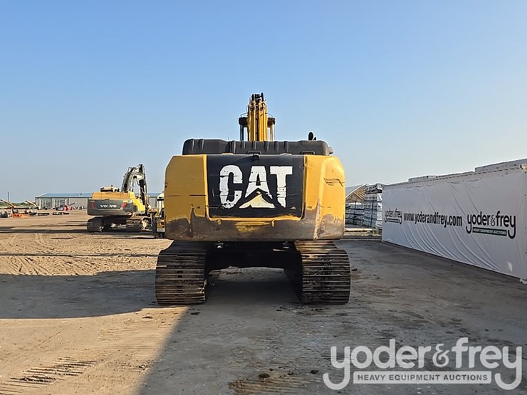 2015-caterpillar-336-f-image-4