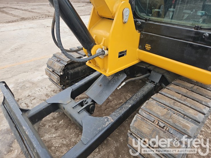 2021-caterpillar-305.5-image-20