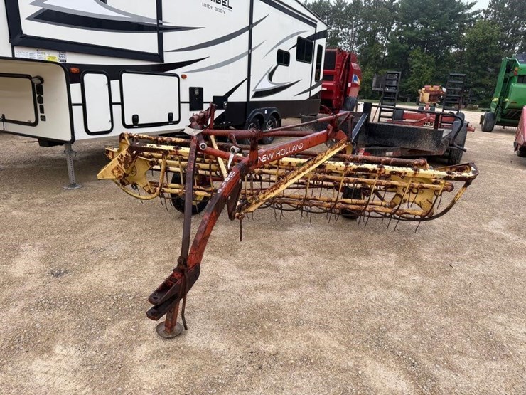 new-holland-256-image-2