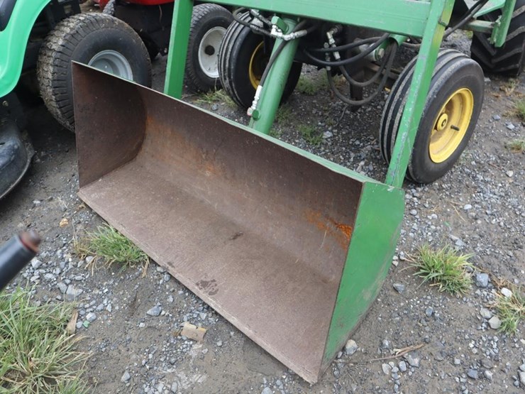 john-deere-300-image-14