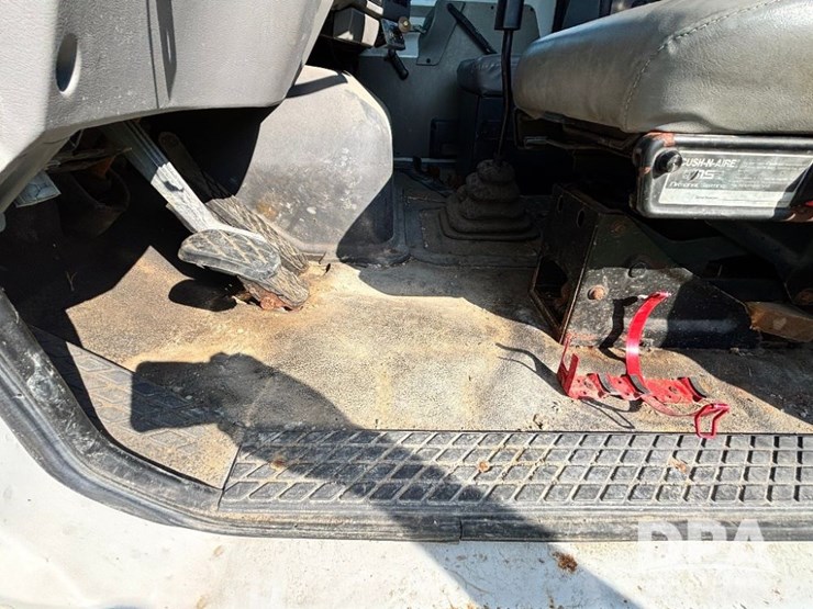 2000-sterling-dry-tender-truck-(gp11245,-unit-123831)-image-86