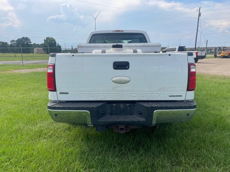 2012-ford-f250-xl-image-5