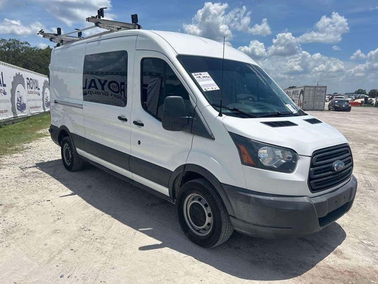 2018-ford-transit-image-2
