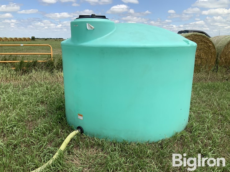 1,550-gal-shuttle-water-tank-image-1