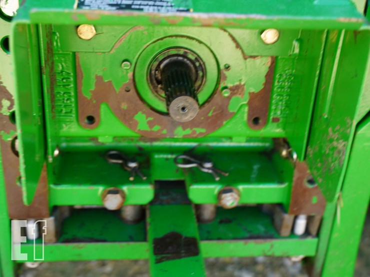 2013-john-deere-6125m-image-7